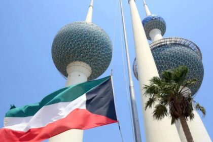 السفير السوداني ومدير الشرطة يطالبان ببعثة عاجلة للكويت لمعالجة أوراق أطفال الجالية السودانية.