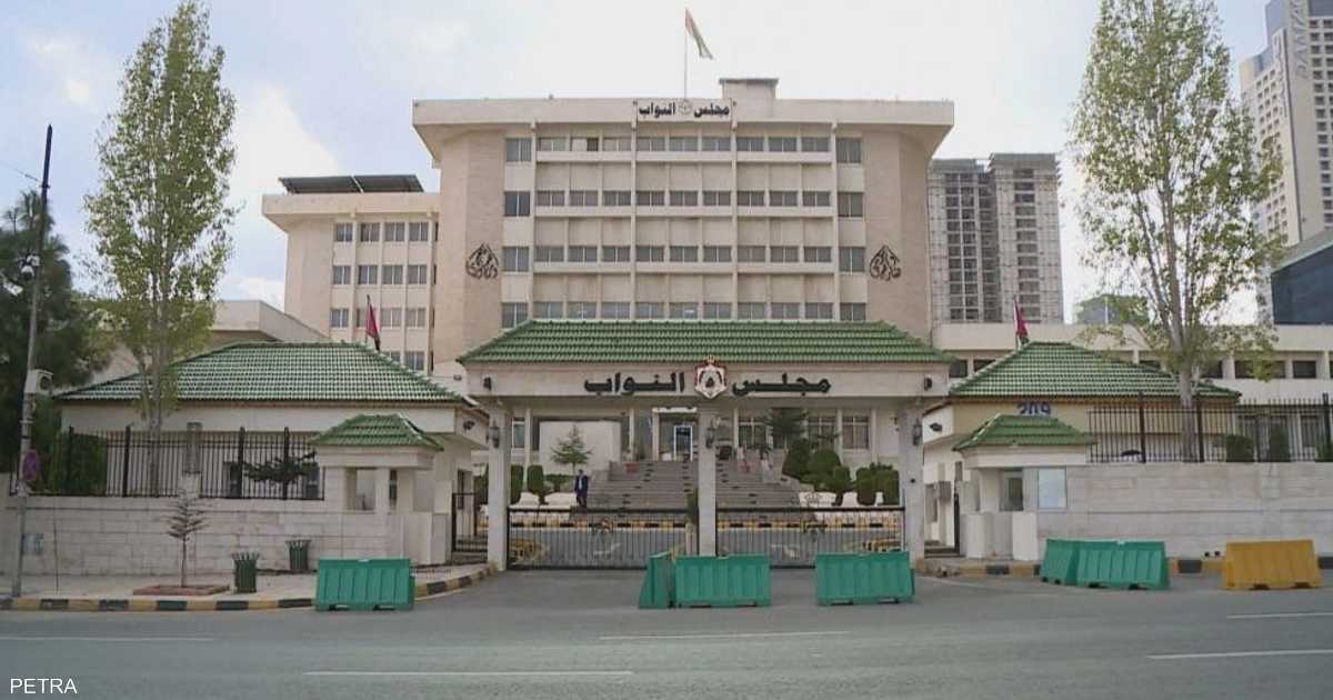 النائب حسن الرياطي يفقد مقعده في مجلس النواب بعد سقوط عضويته.