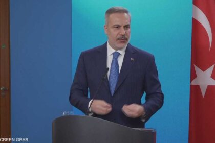 تركيا تدعو إلى وقف حرب البحر الأسود وتضغط على أوكرانيا وروسيا للمفاوضات