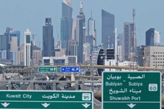 الكويت تحمل إيران المسؤولية الكاملة عن الهجمات والتصعيد المستمر