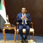 رئيس الوزراء السوداني يؤكد انطلاق الحوار قريباً نحو التعافي والمصالحة والانتخابات.