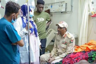 فريق طبي أجنبي يصل لمتابعة حالة قيادي بالدعم السريع في مستشفى ميداني بنيالا.
