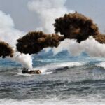 ترامب يطالب بتقليص المناورات العسكرية مع كوريا الجنوبية لوجود علاقة جيدة مع كيم جونغ أون