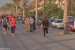 المشي المنتظم يقدم فوائد صحية متعددة للقلب والعضلات والمفاصل والمزاج والنوم.