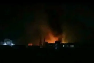 استهداف مسيرة انتحارية لمقر إقامة الفريق عبدالله بنده في الأبيض.