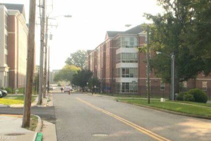 مشتبه بهم بإطلاق النار في جامعة ولاية فرجينيا يقبض عليه خلال ساعات من الحادث، والتحقيق مستمر لتحديد دوافعه ودور آخرين.