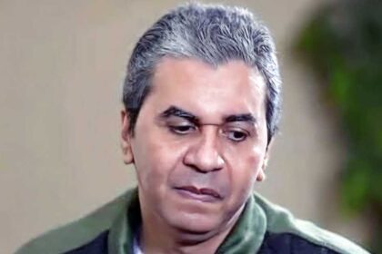 عمرو محمد علي يوارى الثرى بعد عزاء في مسجد عطاء الله السكندري