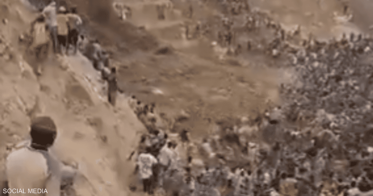 انهيار أرضي يودي بحياة عمال في زامبوي بجمهورية إفريقيا الوسطى