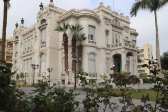 دعوى قضائية تطالب بوقف قبول اللاجئين بالجامعات الحكومية المصرية.
