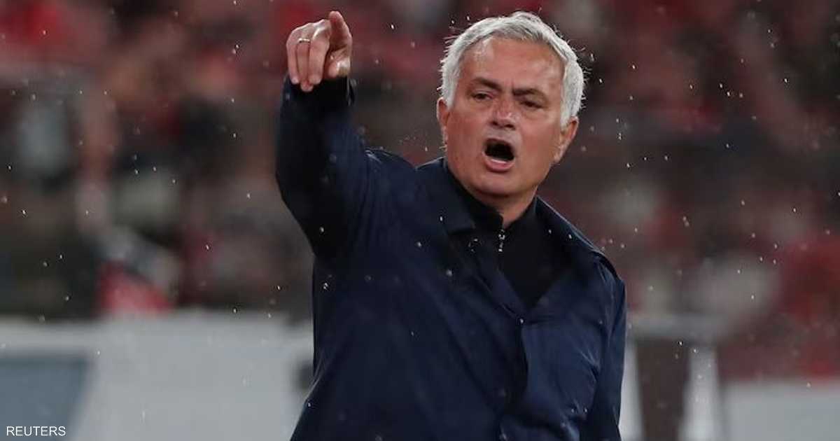 ريال مدريد يوقع مع مورينيو عقدا لثلاث مواسم ويحتفل بعودته للولاية الثانية.