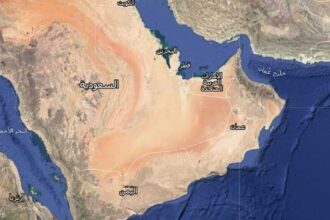 تلقى هيئة عمليات التجارة البحرية البريطانية تقريرا عن واقعة على بعد 21 ميلا بحريا شمال شرقي خصب في عمان.