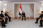 السيسي يؤكد موقف مصر الثابت تجاه ليبيا ودعم استقرارها ووحدتها