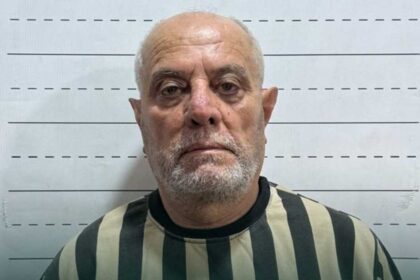 بيروت تسلم ضابطاً سورياً مطلوباً لمحاكمته بتهم قتل وتعذيب في سوريا