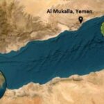 ناقلة إريترية تُعلن استغاثتها بعد اقتحامها من قبل مسلحين شرق المكلا اليمنية