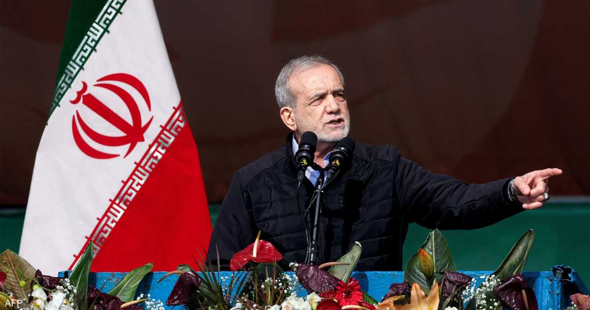 الرئيس الإيراني يؤكد الأفضلية في إنهاء الحرب الآن بوضع قوة وإقرار دولي بانتصار إيران