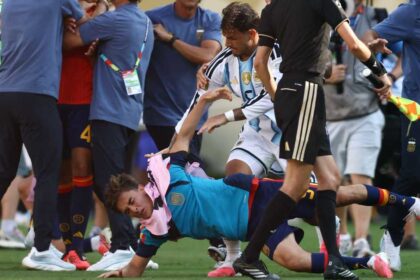 الفيفا تغرم الأرجنتين وتحدد شروط لعب مباراتيها القادمتين على أرضها