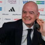 الاتحاد الإنجليزي والويلزي يدعمان إنفانتينو في انتخابات فيفا رغم جدل الخصخصة.