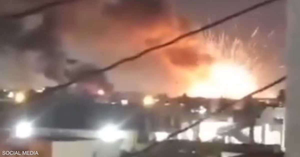 انفجار مخزن سلاح في منطقة الغيران بمصراتة وتطاير قذائف وسقطات في المناطق المحيطة