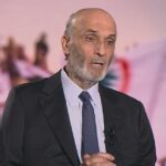 النظام الإيراني وحزب الله: كيف يواجه الباحث السياسي أحمد عياش التحديات في لبنان؟