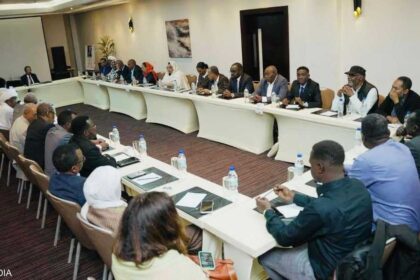 قوى سودانية تلتقي لمناقشة الحرب والسلام وسبل وقف العنف