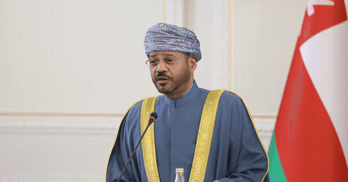 إيران وعمان تبحثان إمكانية ممر ملاحي مؤقت في مضيق هرمز