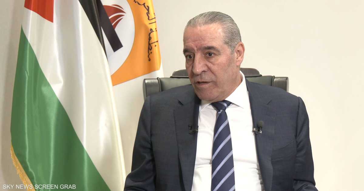 الانتخابات الفلسطينية: تباين المواقف والحلول المطروحة بين الشيخ وحماس والمراقبين