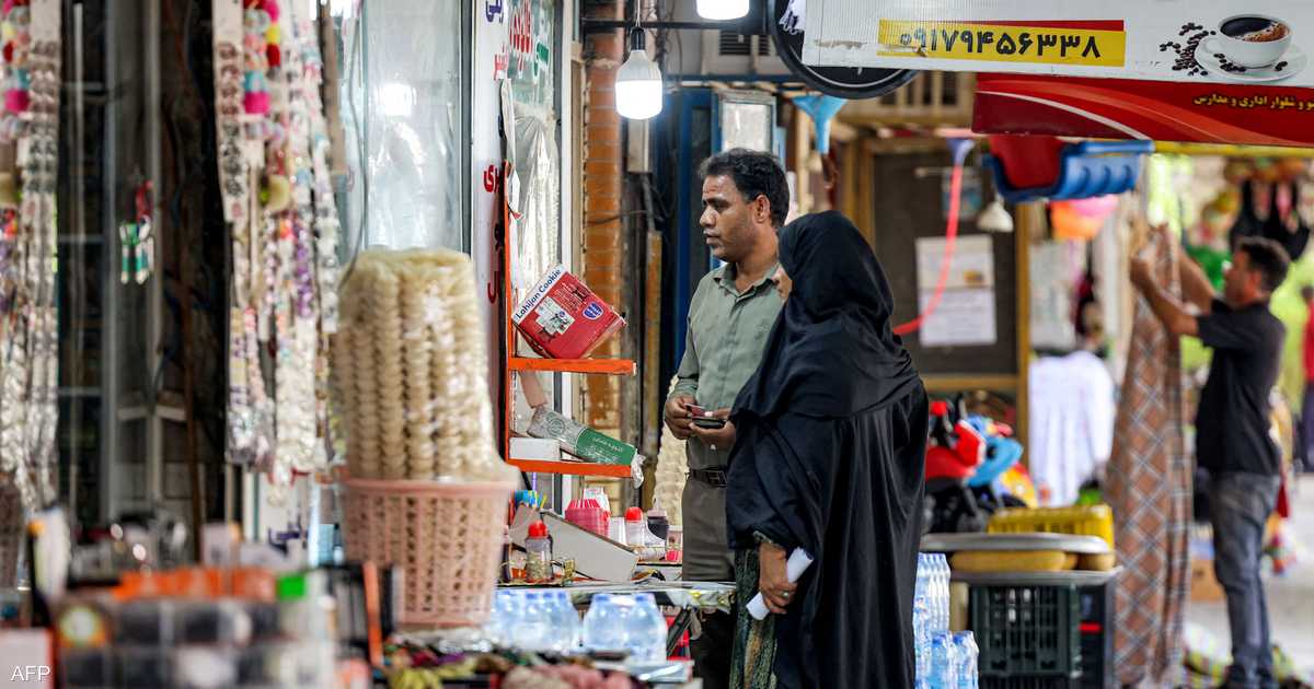 إيران تواجه أزمة اقتصادية متصاعدة وتضخم قياسي وسط حرب شاملة