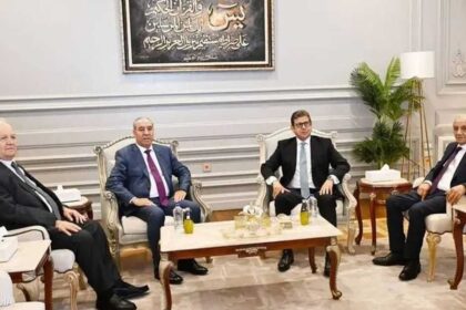 الشيخ يلتقي في العلمين لبحث الوحدة الفلسطينية والتطورات الراهنة