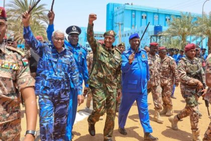 البرهان يؤكد استحالة إخضاع السودان بالعقوبات ويشدد على المضي في معركة الكرامة.