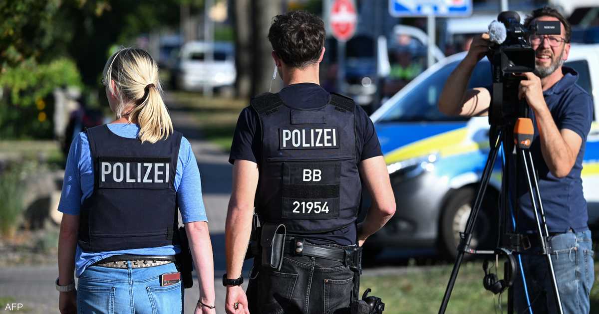 حادثة داخل مدرسة ببراندنبورغ تودي بحياة شخصين وإصابة آخرين