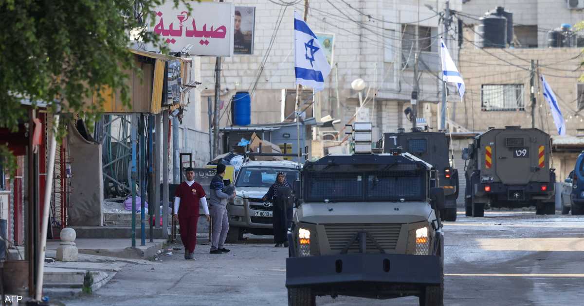 غارة إسرائيلية على جنين واعتقال طاقم الهلال الأحمر الفلسطيني بعد وصوله للموقع