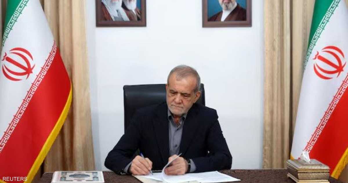إيران تعلن بدء إجراءات جديدة وتؤكد على خط أحمر لاستمرار الإنتاج وتدافع عن نفسها ضد أي هجوم