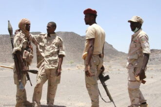 تصاعد التوتر بين مليشيا الدعم السريع والسعودية على خلفية انتقاد الرياض للمليشيا.