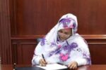 ارتفاع رواتب مسؤولي القطاع المصرفي السوداني يثير تساؤلات حول أسباب هجوم محافظة بنك السودان المركزي.