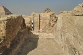 كشفت أعمال الحفائر عن بقايا مقبرة سخنتيو بتاح ومجموعة أدوات طقوس جنازة.