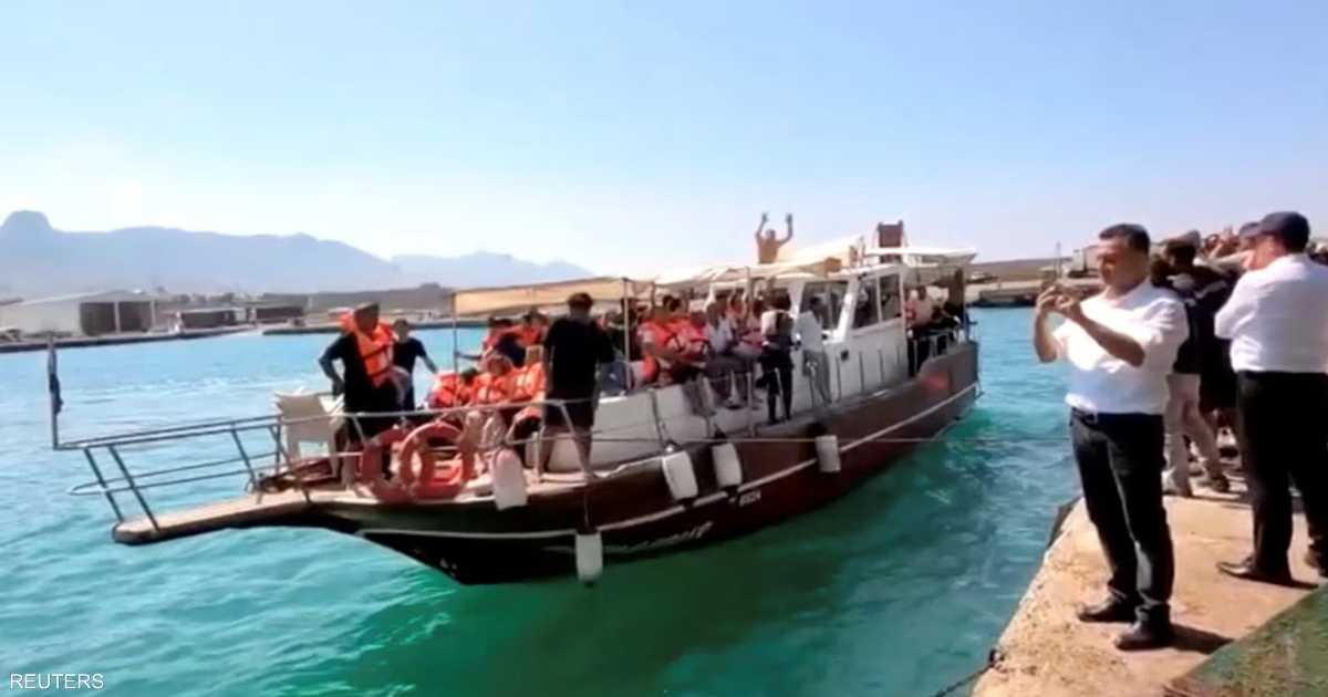 العبارة تفشل بالقرب من الساحل وتودي بحياة 6 أشخاص على الأقل