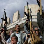 الحوثيون يعلنون استهداف هدفاً حساساً في مطار نجران السعودي