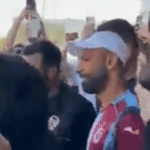 صلاح يصل إلى إسطنبول لاستكمال انتقاله لطرابزون سبور وسط حشد جماهيري كبير