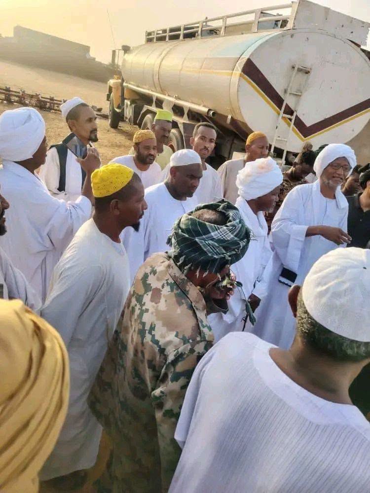 لجنة أم سيالة الإدارية تصل المنطقة بعد استعادتها وتعهد بإعادة الإعمار العاجل