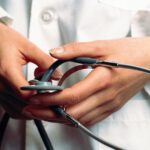 طبيب تخدير سوداني يحكم عليه بالسجن المؤبد لاتجار مواد مخدرة