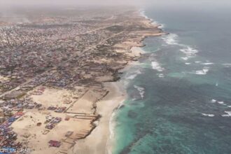 واقعة انفجار قوي على مقربة من سفينة قبالة عدن جنوب اليمن