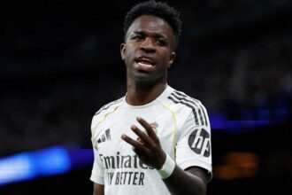فينبسيوس يوقع عقدا جديدا لستة أعوام مع ريال مدريد