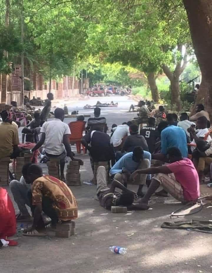 مقرر لجنة إزالة التمكين السابق يكشف تفاصيل انتشار المخدرات في الخرطوم وأسماء المجموعات الكولومبية والطيارين.