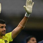 رولي يوقع عقداً لمدة عامين مع فريقه السابق ويعود ليلعب في ملعب الاتحاد.