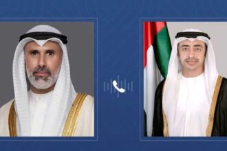 الشيخ عبدالله بن زايد والشيخ جراح جابر الأحمد يدينان بشدة هجوم إيراني على ناقلة أدنوك في مضيق هرمز