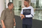 ذو النون يعلن اعتزاله السياسة نهائياً ويلتحق بالعمل الطوعي.
