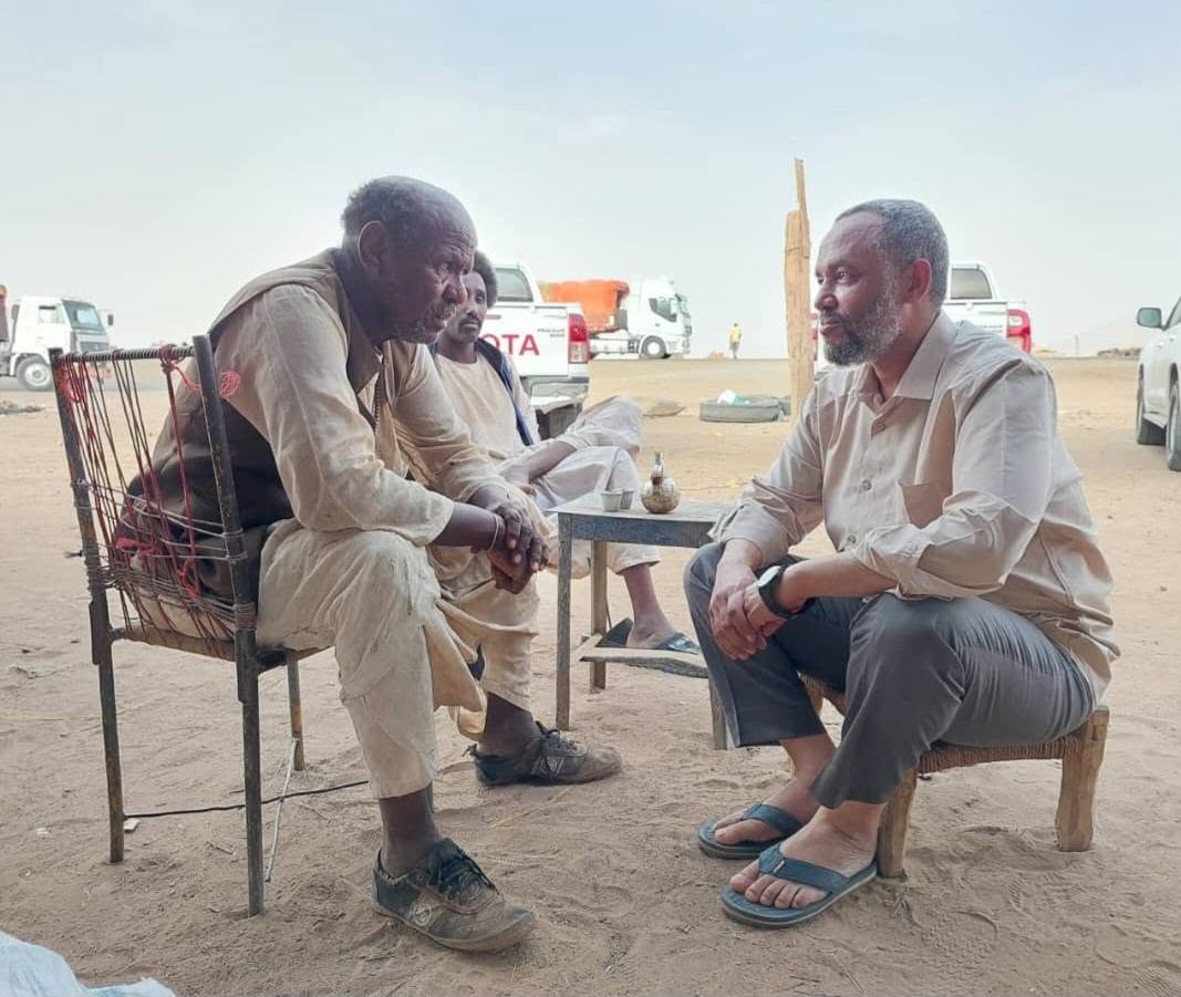 الوزير السوداني يدعو إلى التركيز على بطاقة التأمين الصحي للمواطنين بدلاً من التغطية الصحية التقليدية.