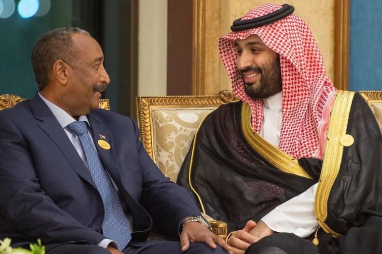 السعودية والسودان توافقان على تأسيس مجلس تعاون استراتيجي بـ10 مشاريع اقتصادية.