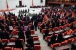 برلمان تركيا يصوت لصالح قانون إعادة تأهيل مقاتلي حزب العمال الكردستاني بشرط تسليم الأسلحة