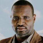 البرهان يستبعد الإسلاميين من حوار السودان الجديد